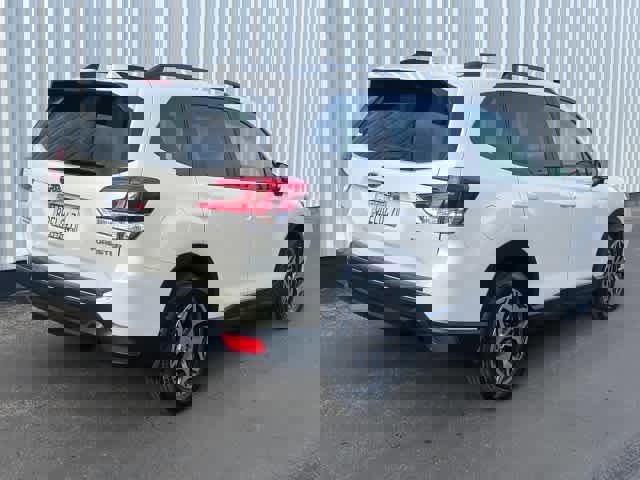 Used 2020 Subaru Forester Premium image 6