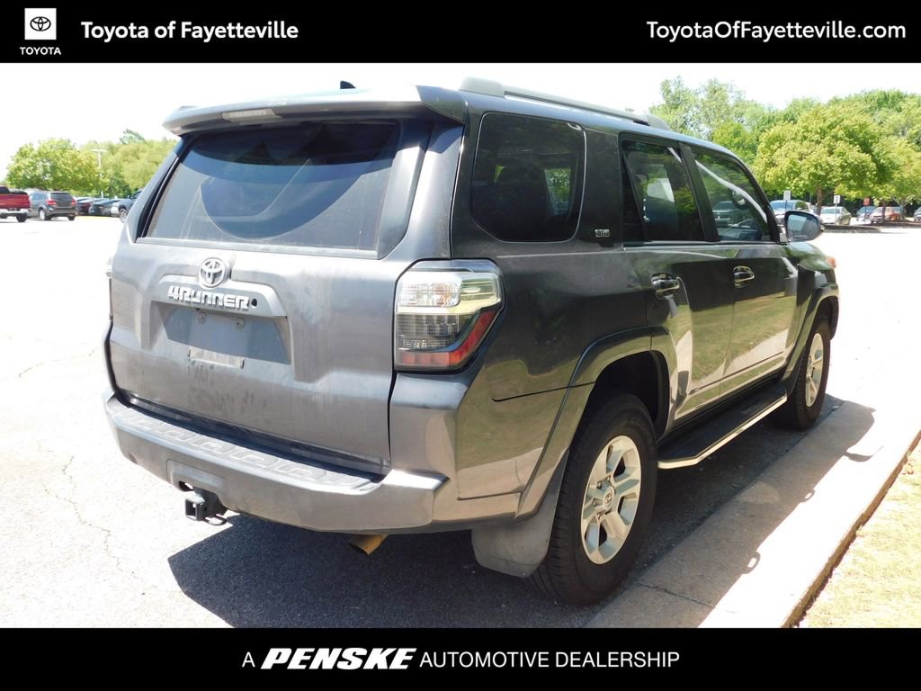 Used 2016 Toyota 4Runner SR5 Premium RWD image 11