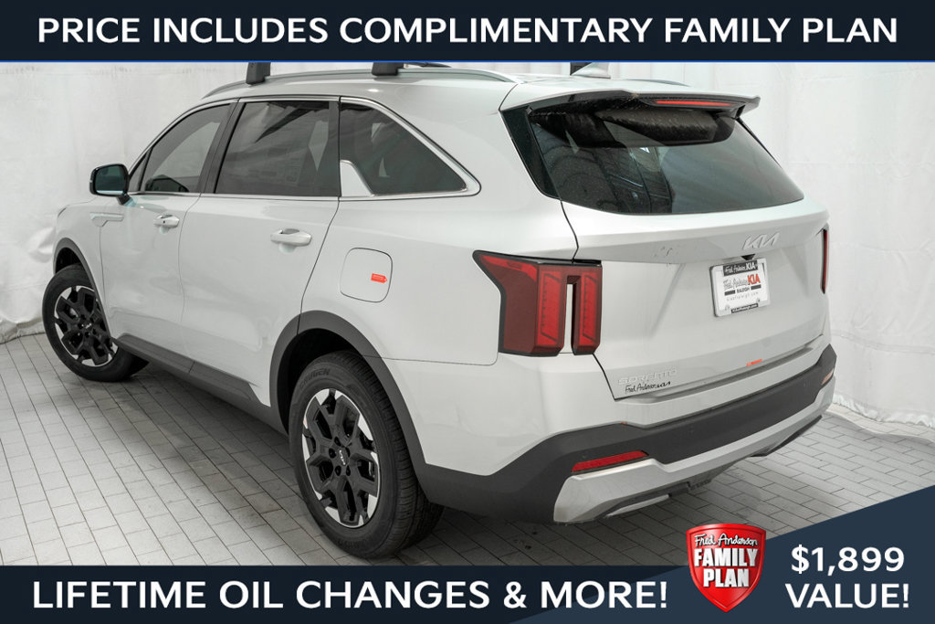 New 2026 Kia Sorento S FWD image 4