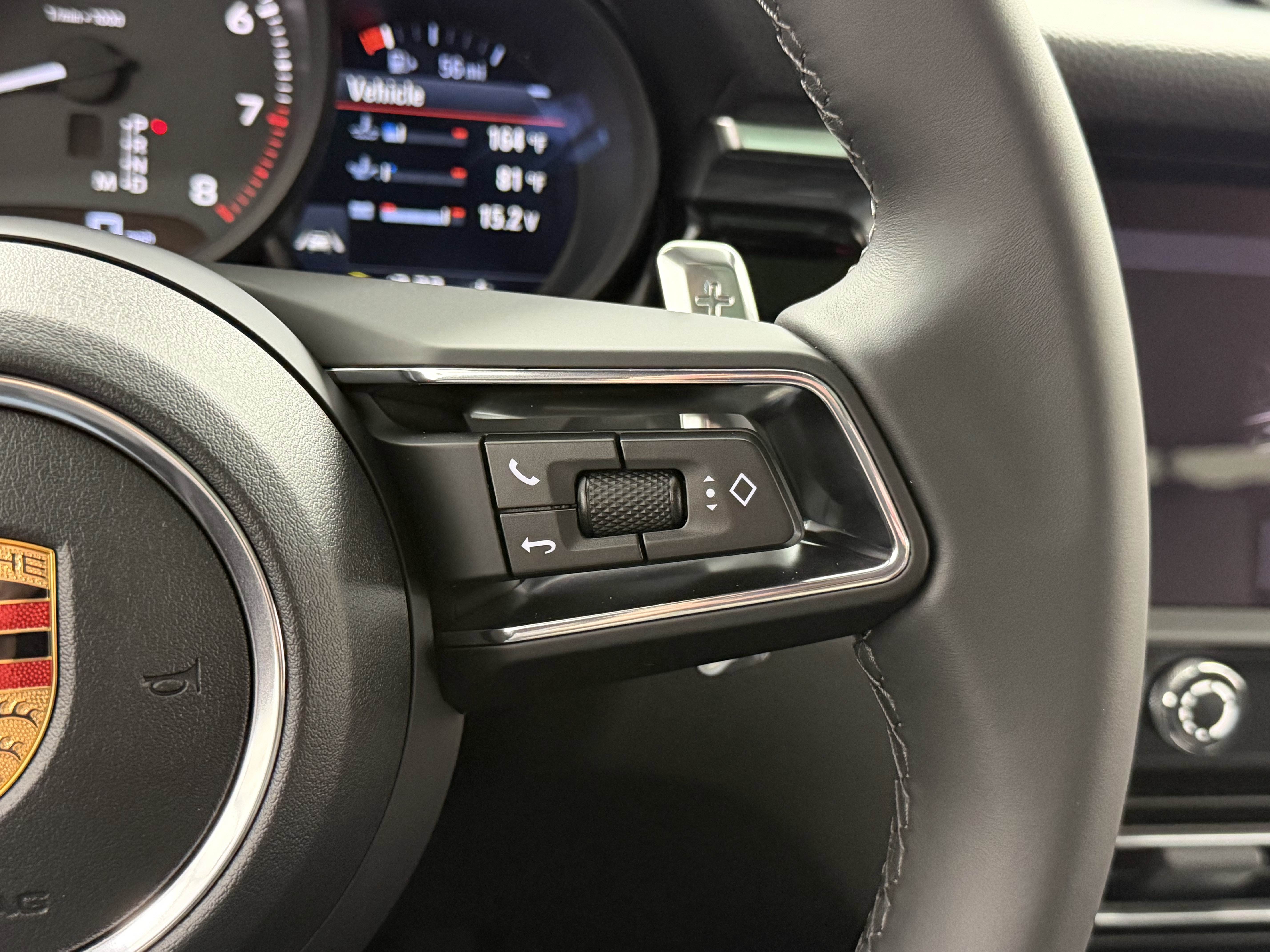 New 2026 Porsche Macan image 49