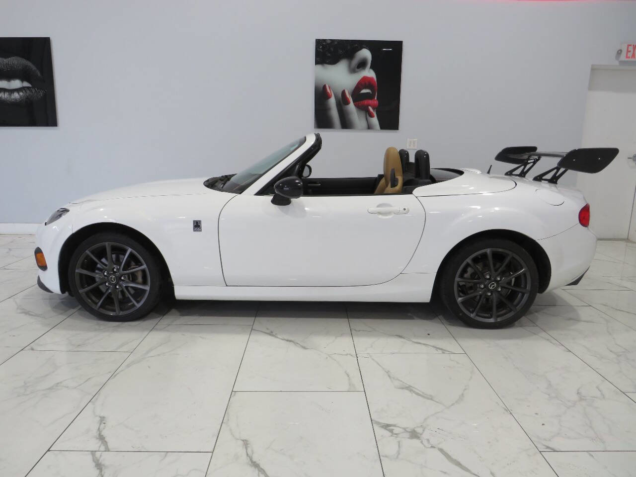 Used 2015 MAZDA MX-5 Miata Club RWD image 12