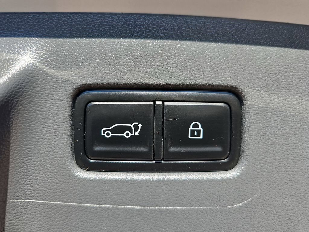 Used 2024 Hyundai Santa Fe Limited image 14