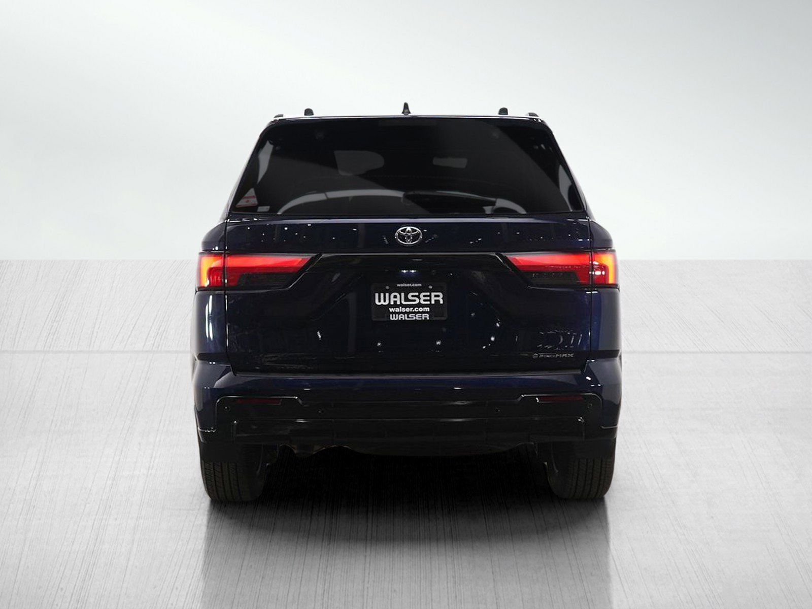 Used 2025 Toyota Sequoia Limited w/ Tow Technology Package image 4