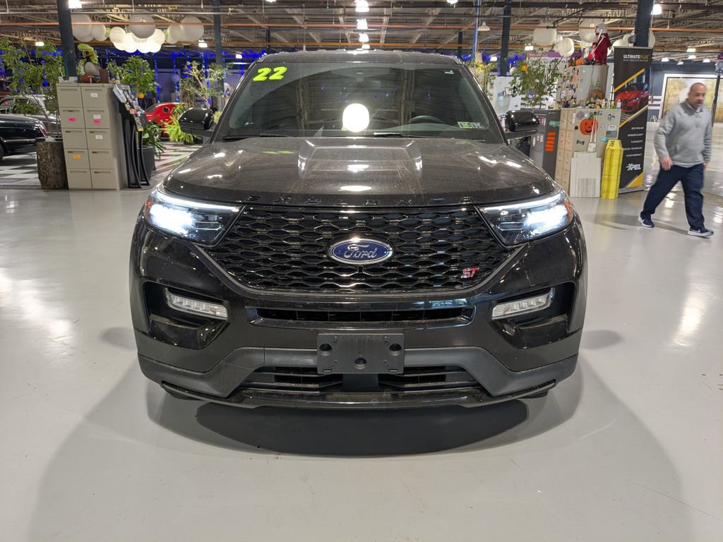Used 2022 Ford Explorer ST w/ ST Street Pack AWD/4WD image 3