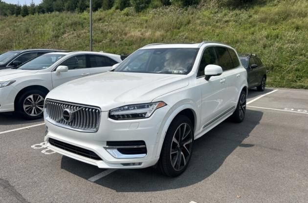 Used 2024 Volvo XC90 B6 Ultimate w/ Protection Package Premier AWD/4WD image 1