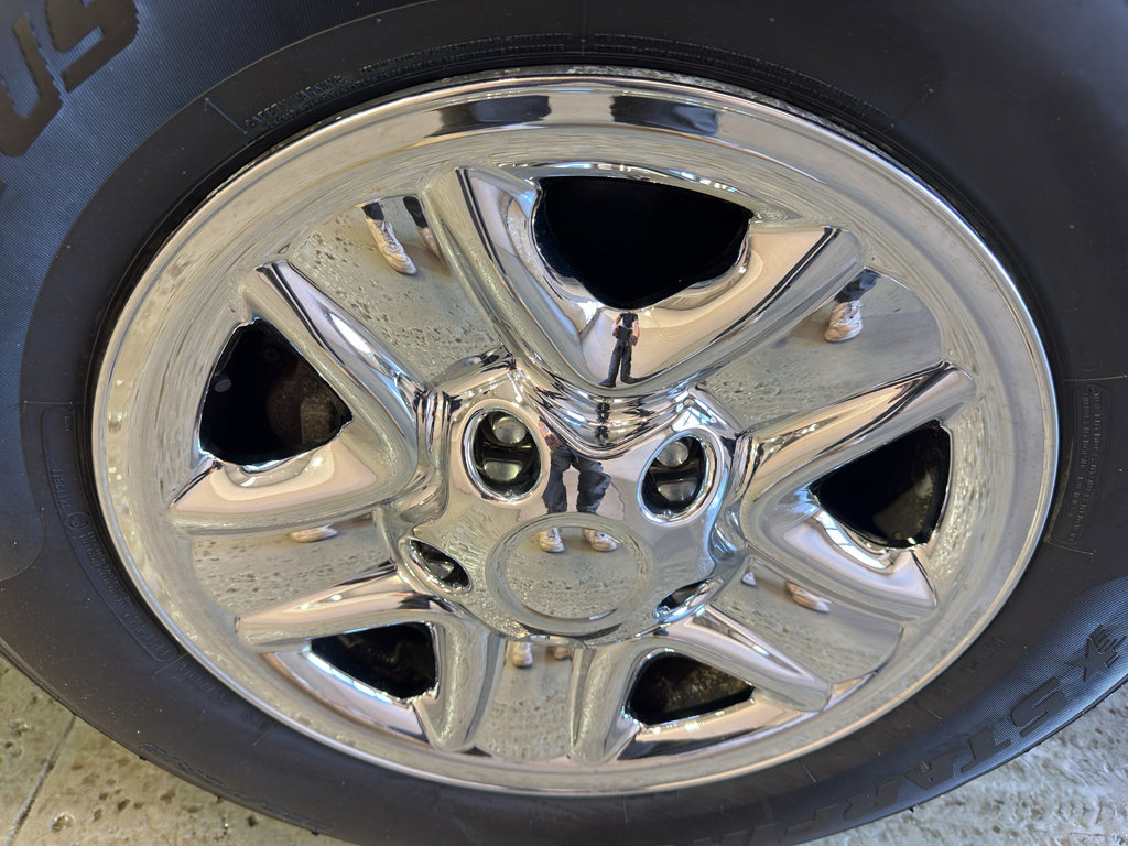 Used 2016 Toyota Tundra SR5 AWD/4WD image 33