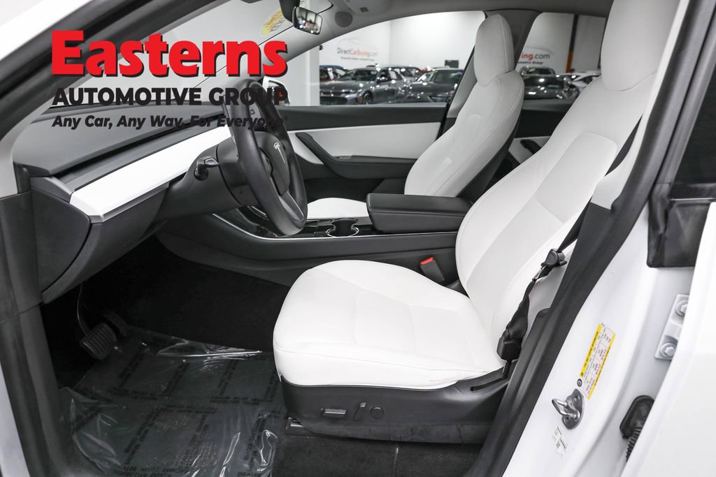 Used 2020 Tesla Model Y Long Range image 14