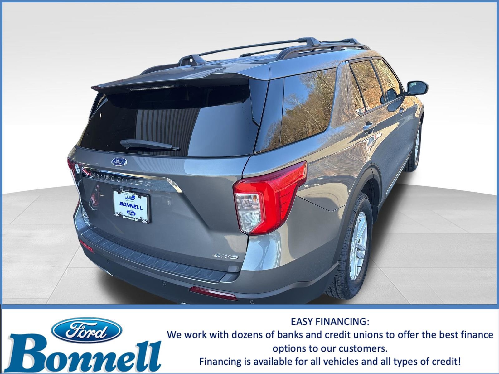 Certified 2022 Ford Explorer XLT w/ Equipment Group 202A image 5