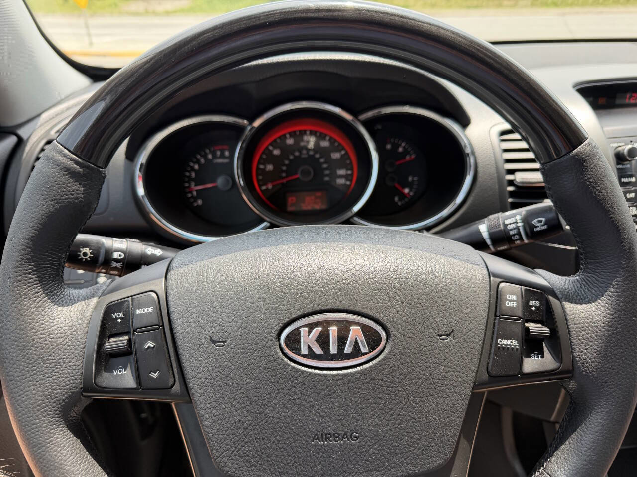 Used 2012 Kia Sorento SX w/ SX Premium Pkg AWD/4WD image 23
