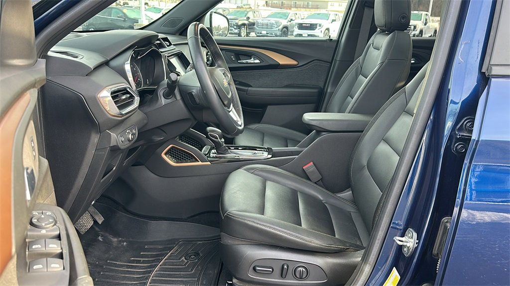 Certified 2022 Chevrolet TrailBlazer ACTIV w/ Sun and Liftgate Package image 14