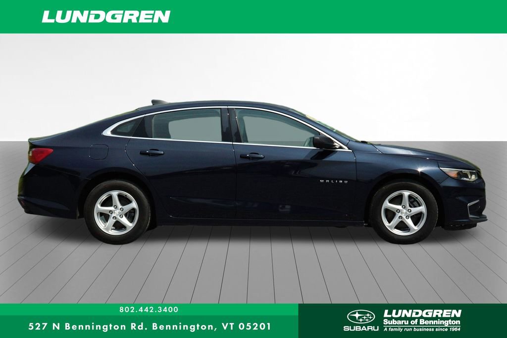 Used 2018 Chevrolet Malibu LS image 2
