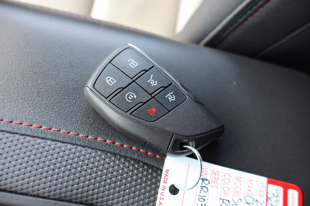 Used 2024 Chevrolet Suburban RST w/ Luxury Package image 39