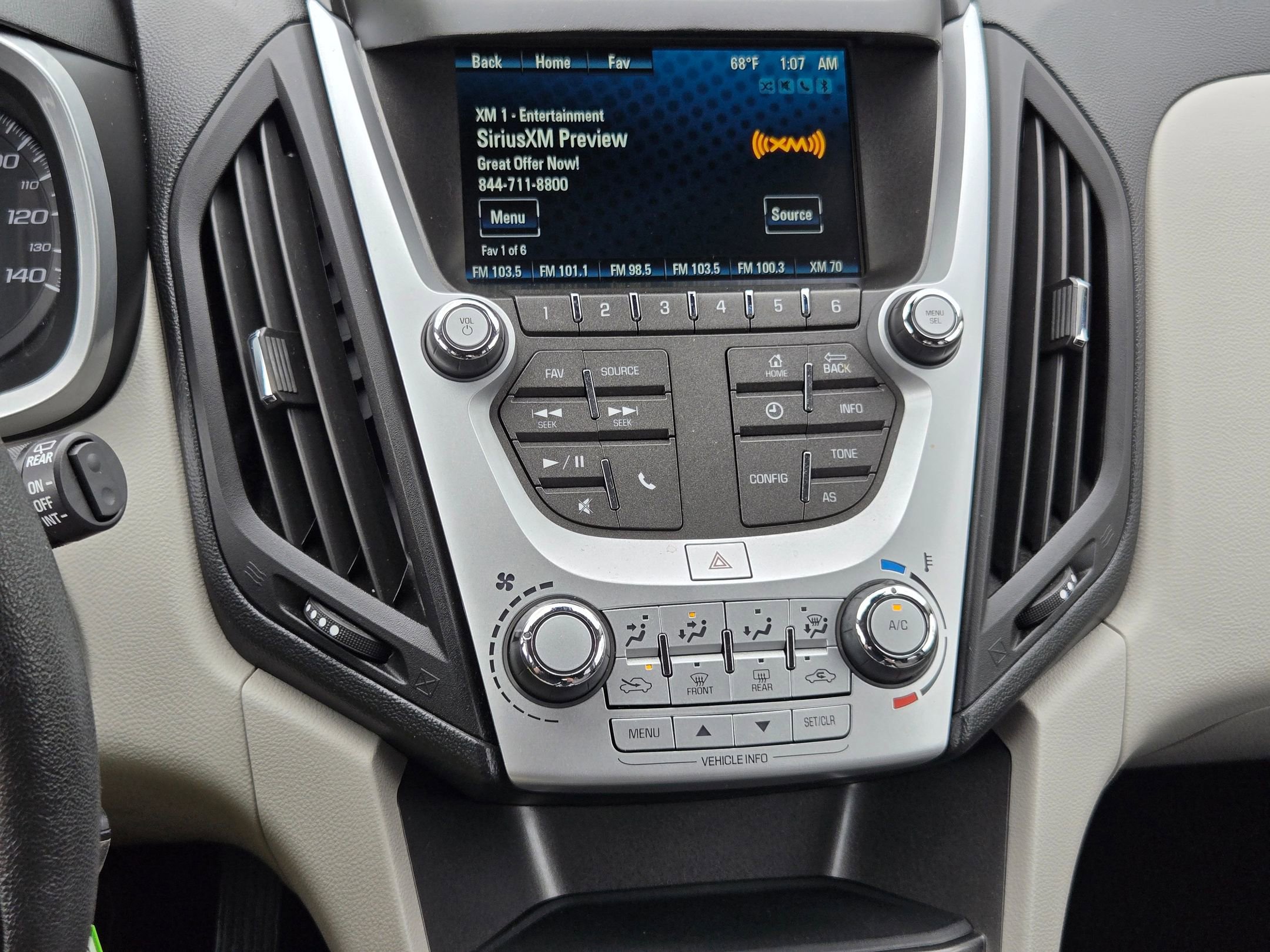 Used 2017 Chevrolet Equinox LS image 31