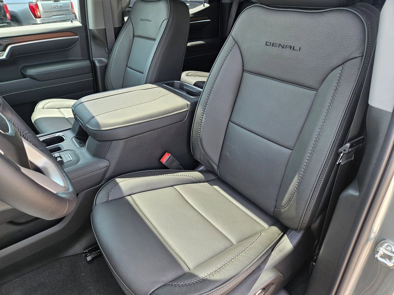 New 2026 GMC Sierra 1500 Denali AWD/4WD image 22