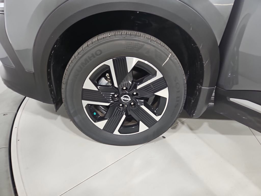 New 2025 Nissan Kicks SV w/ SV Premium Package image 26