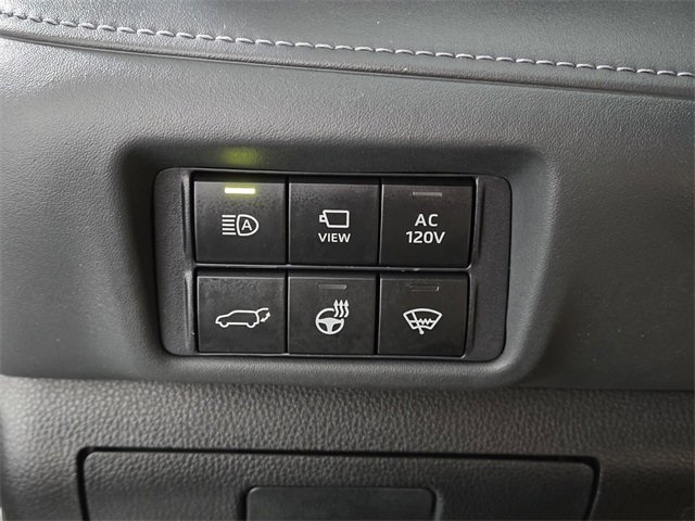 Used 2021 Toyota Highlander Platinum image 38