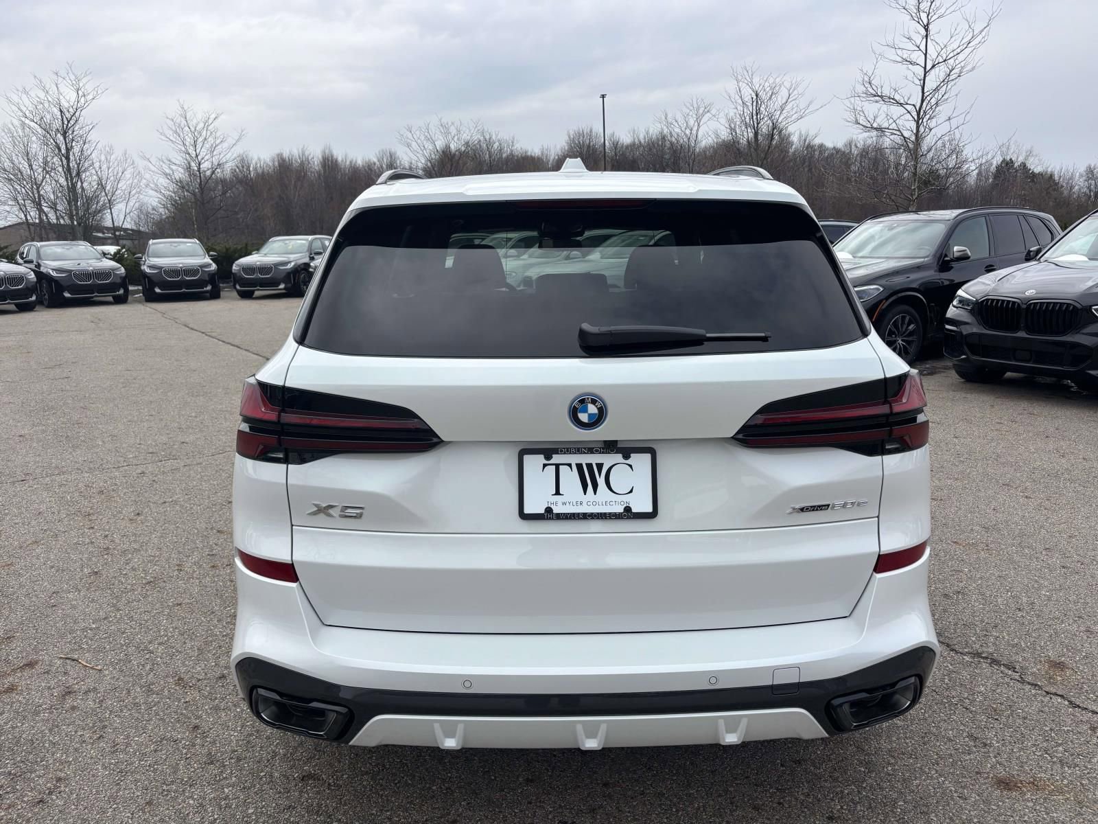 New 2026 BMW X5 xDrive50e AWD/4WD image 6