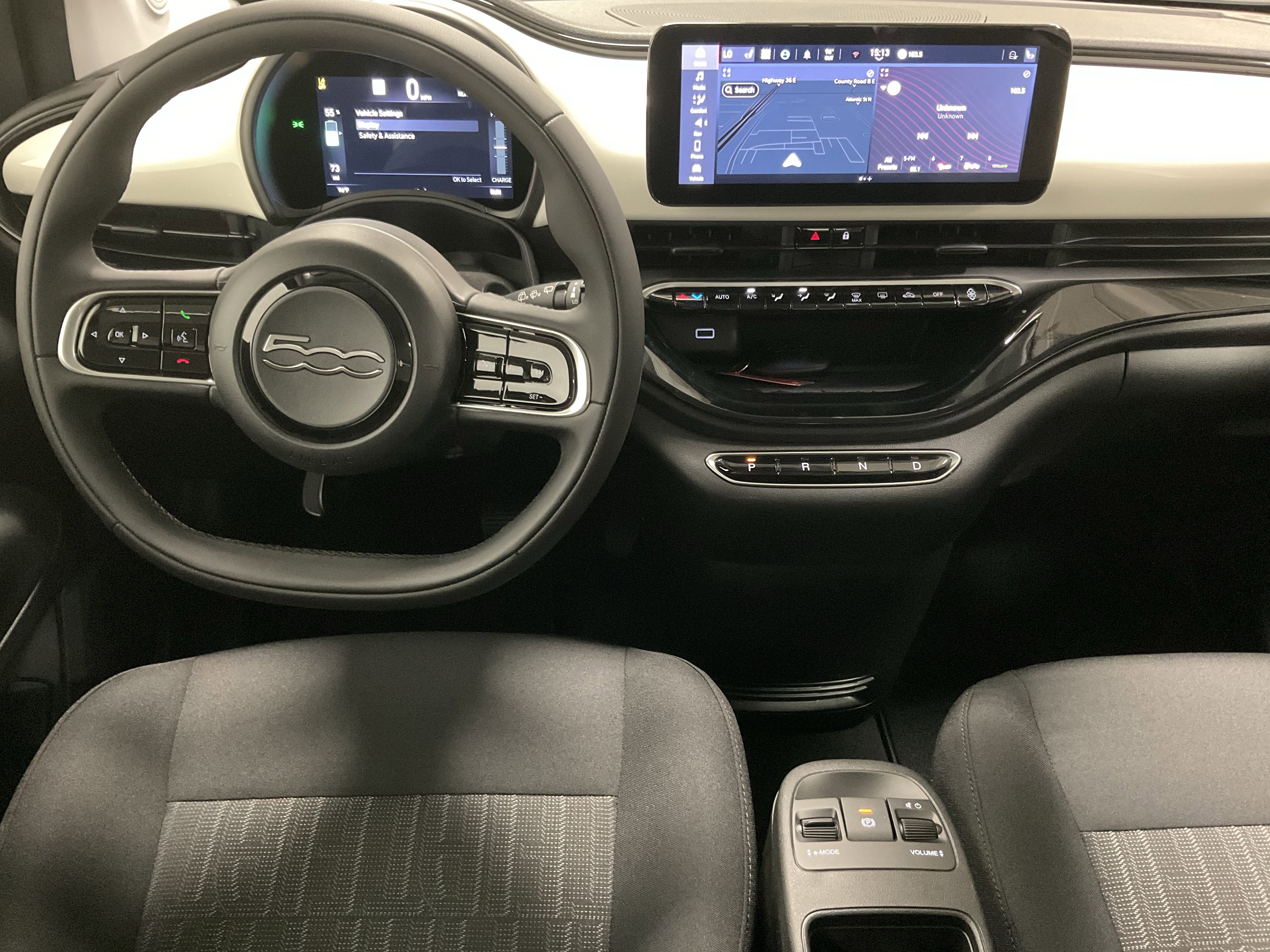 New 2026 FIAT 500 e w/ Comfort Group FWD image 11