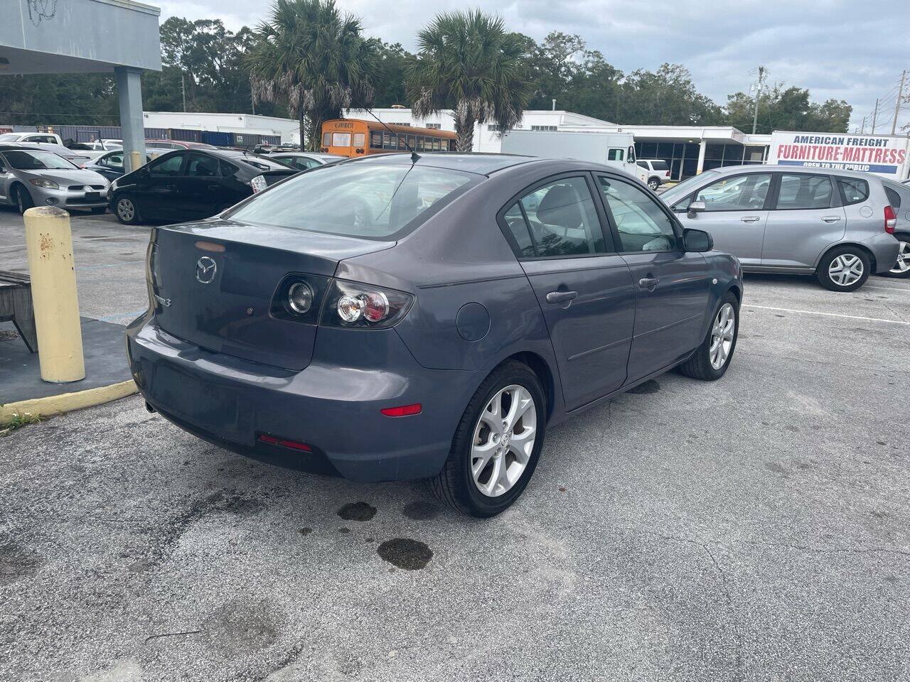 Used 2009 MAZDA MAZDA3 i Touring Value FWD image 5
