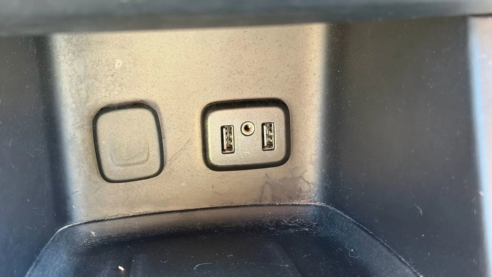 Used 2019 GMC Acadia SLT image 43