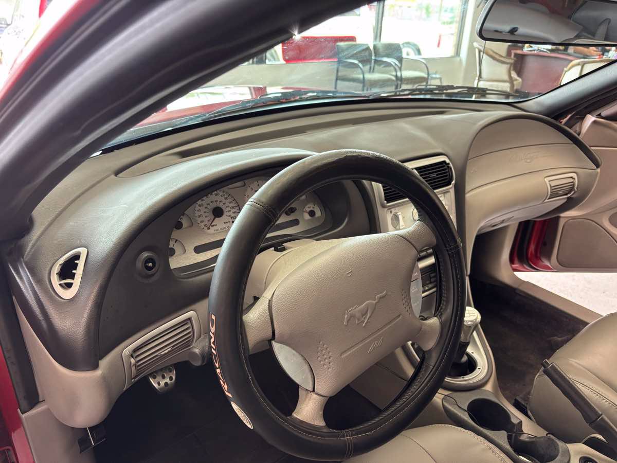 Used 2000 Ford Mustang GT RWD image 13