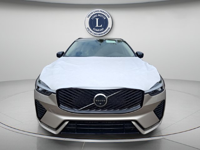 New 2026 Volvo XC60 B5 Plus w/ Protection Package Premier AWD/4WD image 3