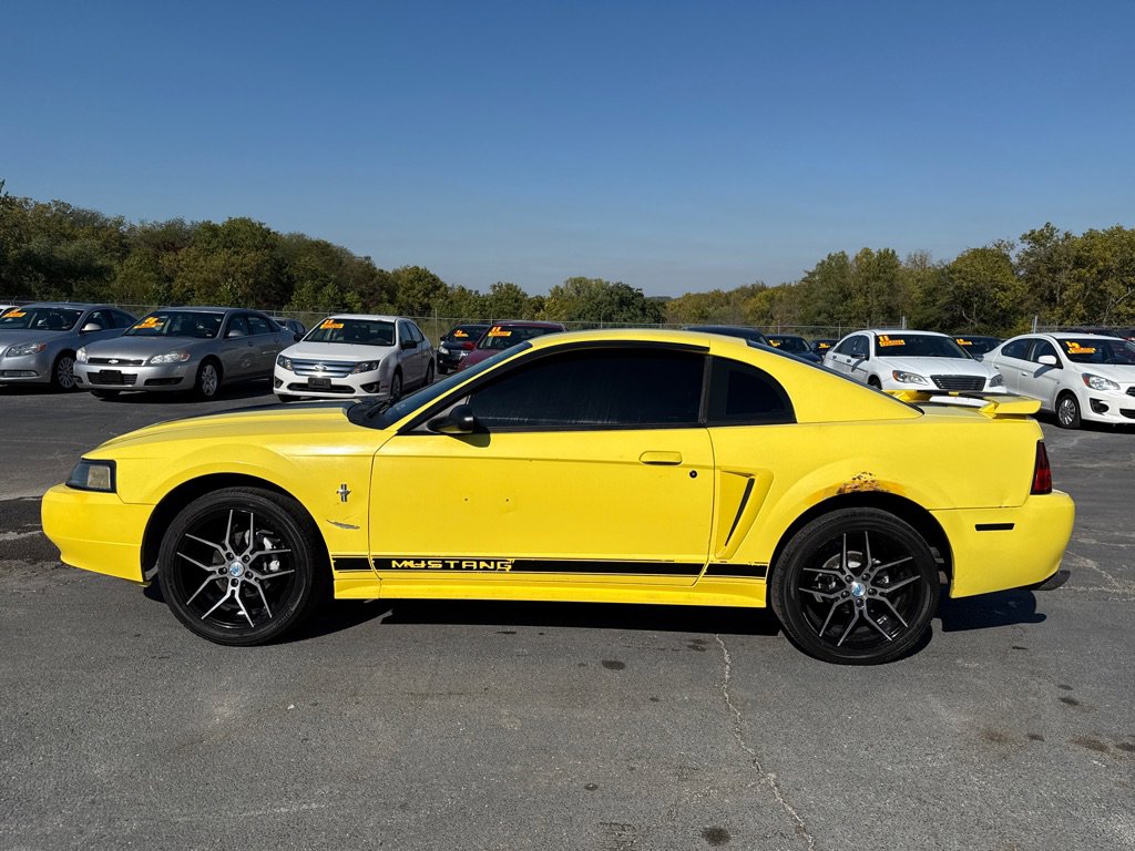 Used 2002 Ford Mustang Coupe
