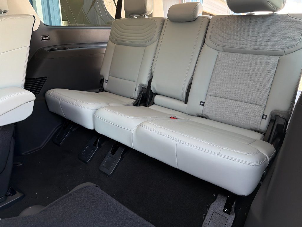 New 2026 Ford Expedition Max Platinum w/ Platinum Ultimate Package AWD/4WD image 14
