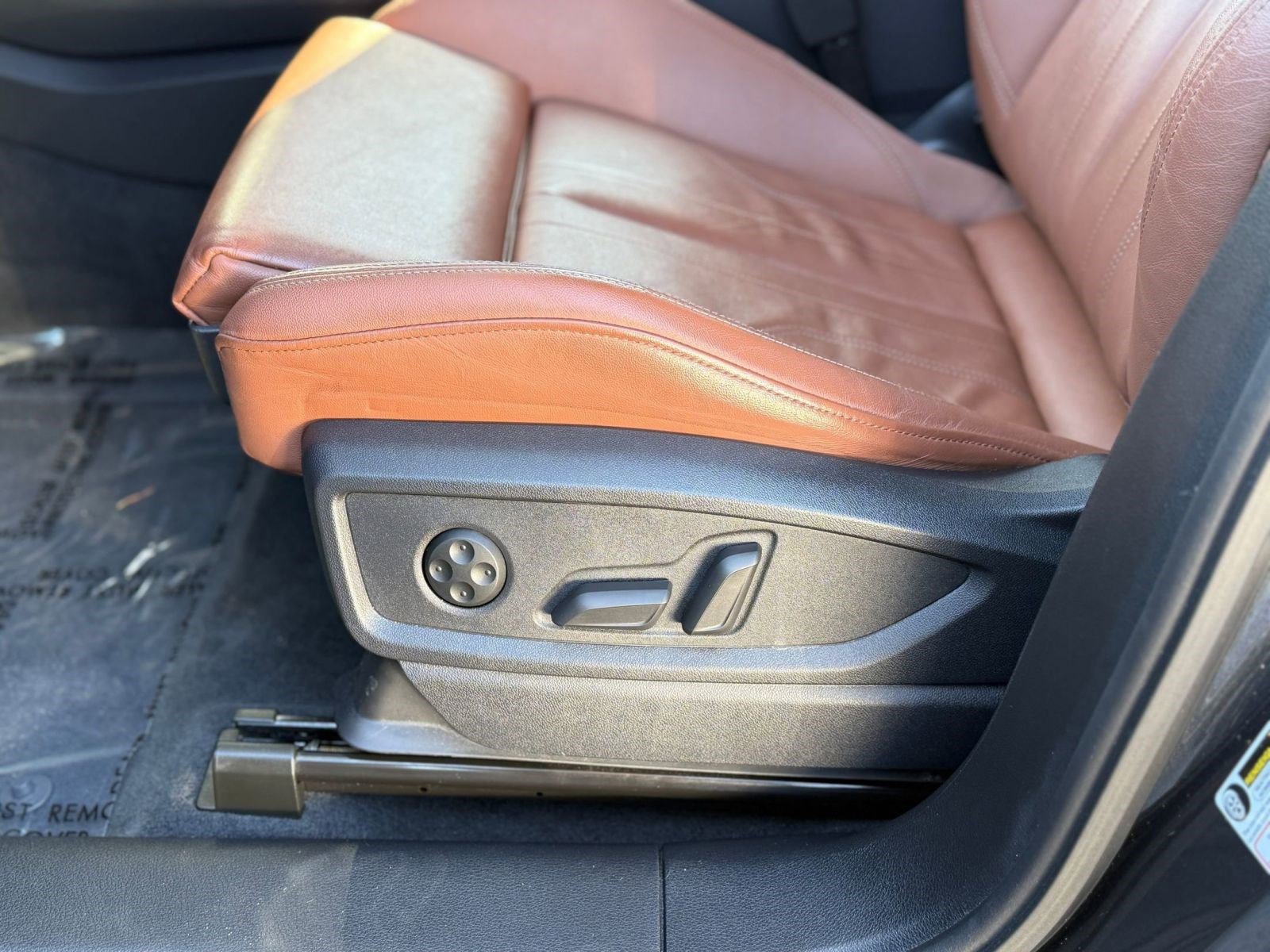 Used 2023 Audi Q5 e Premium w/ Convenience Package image 47