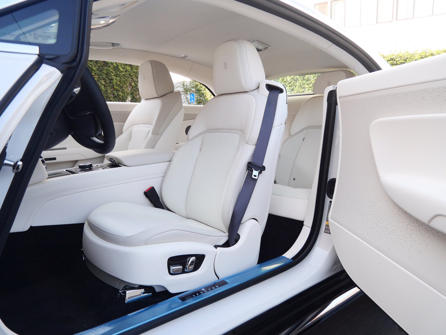 Certified 2025 Rolls-Royce Spectre w/ Spectre Launch Package AWD/4WD image 23