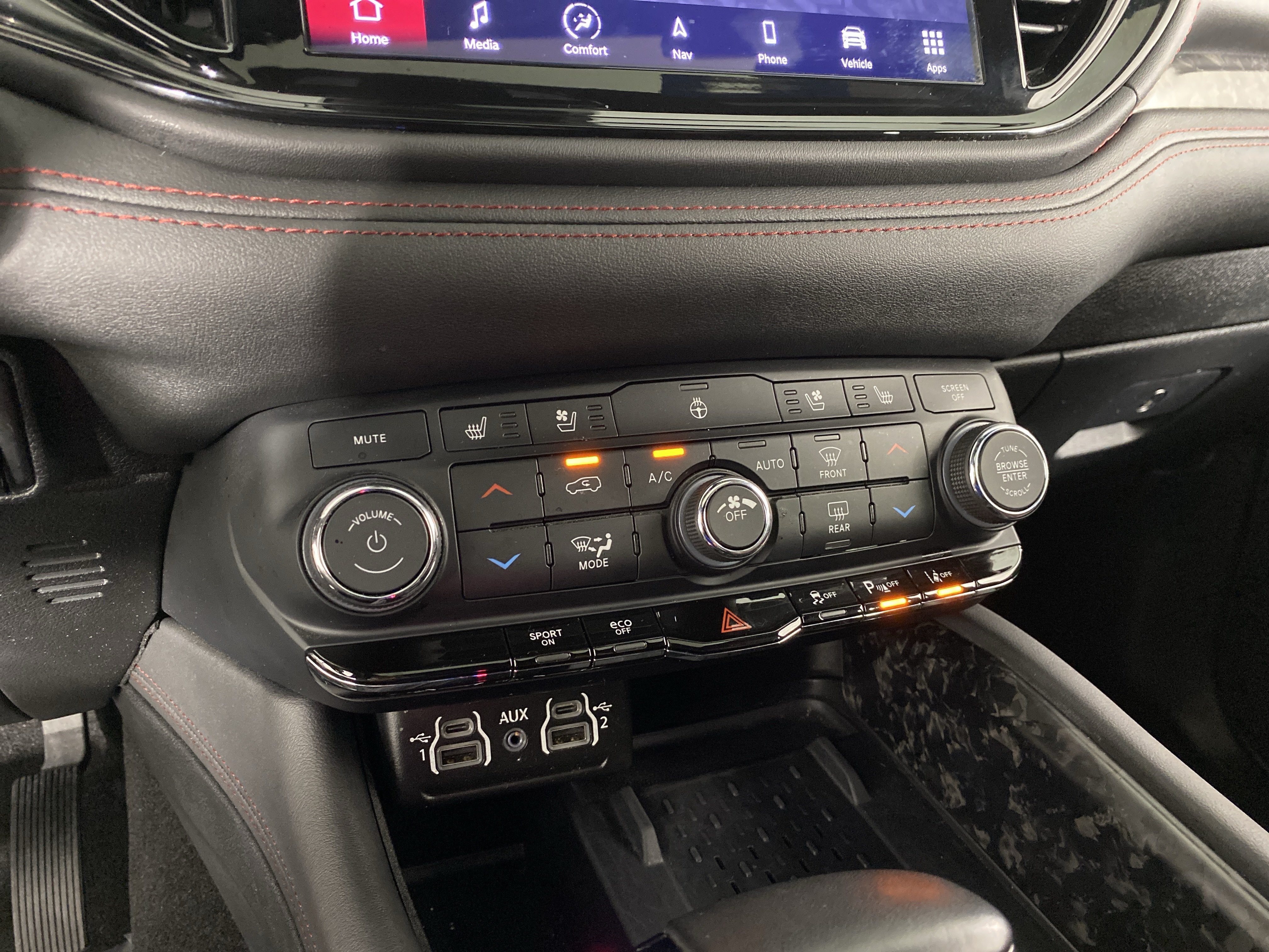 Used 2025 Dodge Durango R/T AWD/4WD image 31