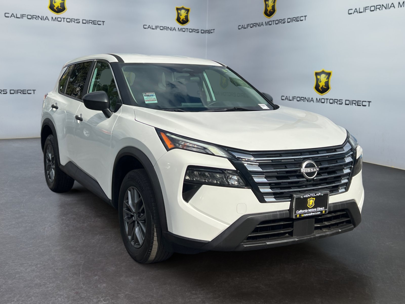 Used 2024 Nissan Rogue S FWD image 7