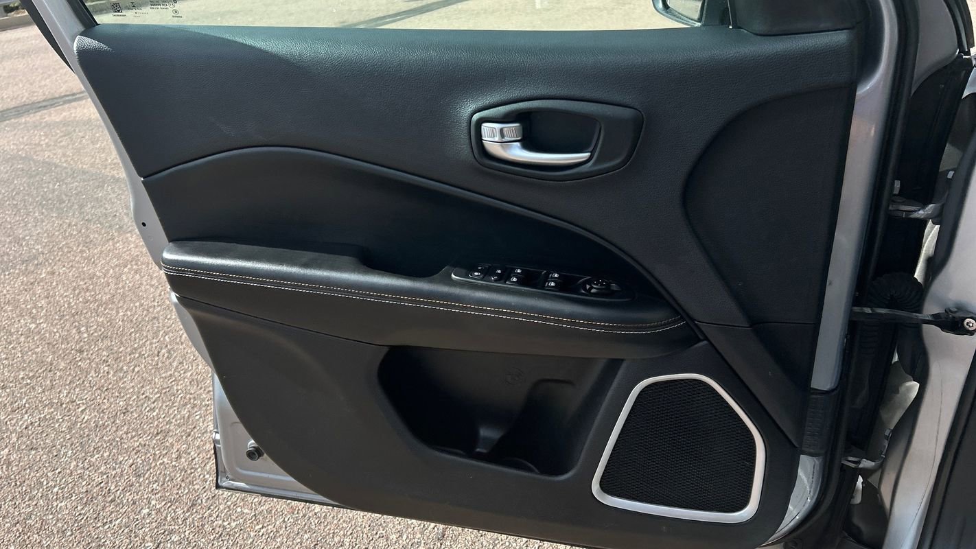 Used 2018 Jeep Compass Latitude w/ Popular Equipment Group image 24