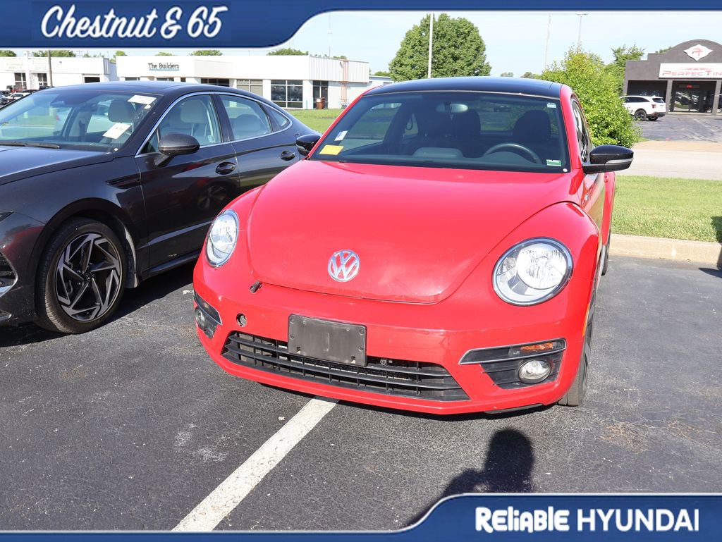 Used 2014 Volkswagen Beetle R-Line FWD image 6