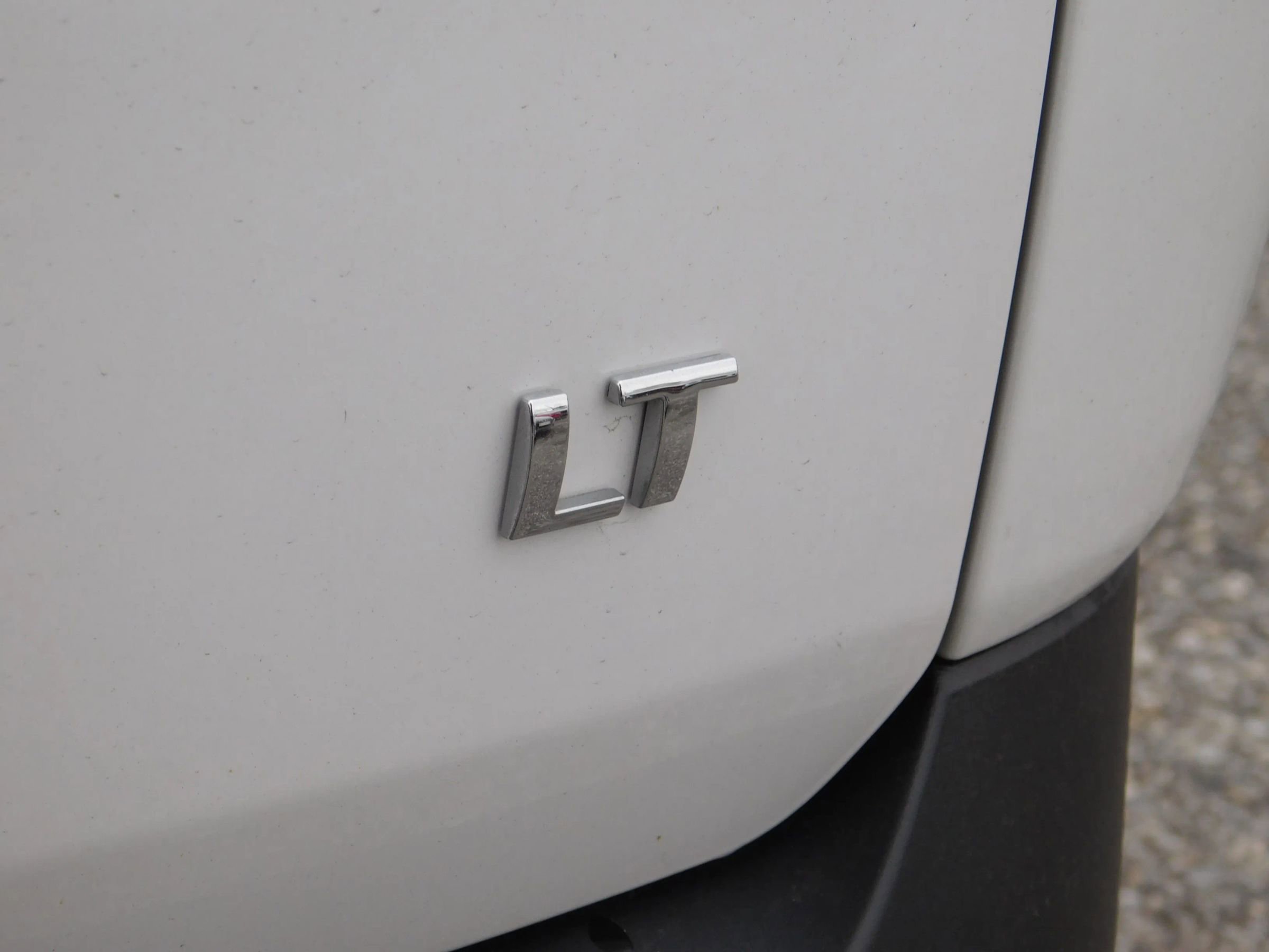 Used 2021 Chevrolet Traverse LT FWD image 5