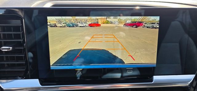 Used 2025 Chevrolet Silverado 1500 LT image 20