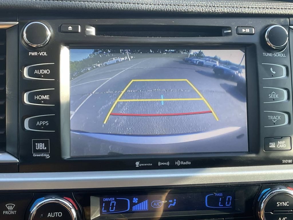 Used 2017 Toyota Highlander Limited FWD image 40