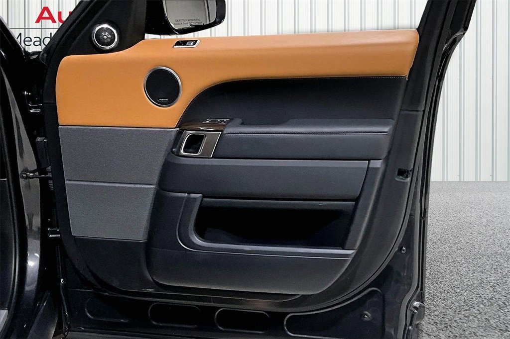 Used 2022 Land Rover Range Rover Sport HSE Dynamic image 28