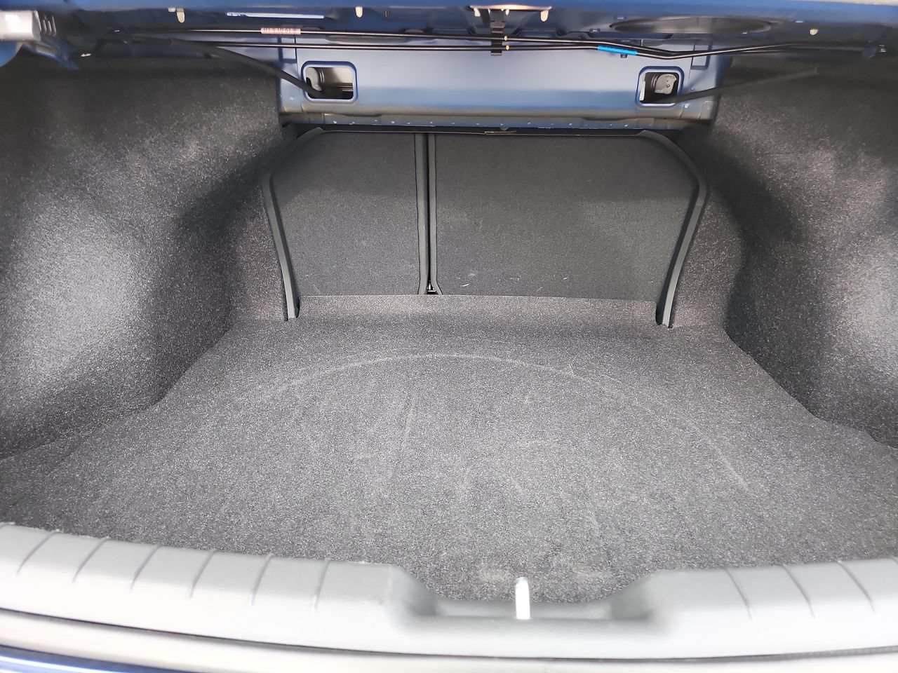 Used 2019 Hyundai Elantra SE FWD image 8