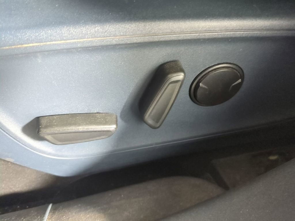 Used 2022 Ford Maverick Lariat w/ Lariat Luxury Package image 22