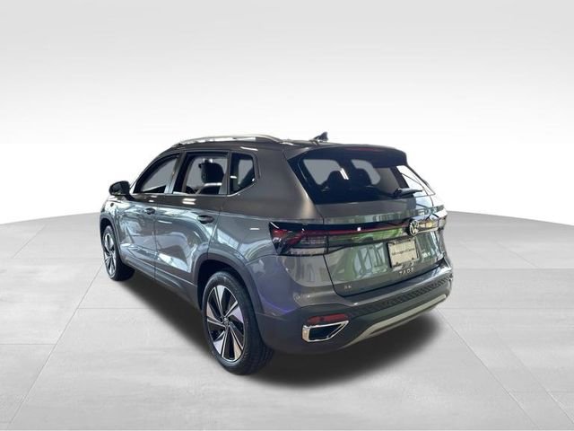 New 2025 Volkswagen Taos SE AWD/4WD image 3