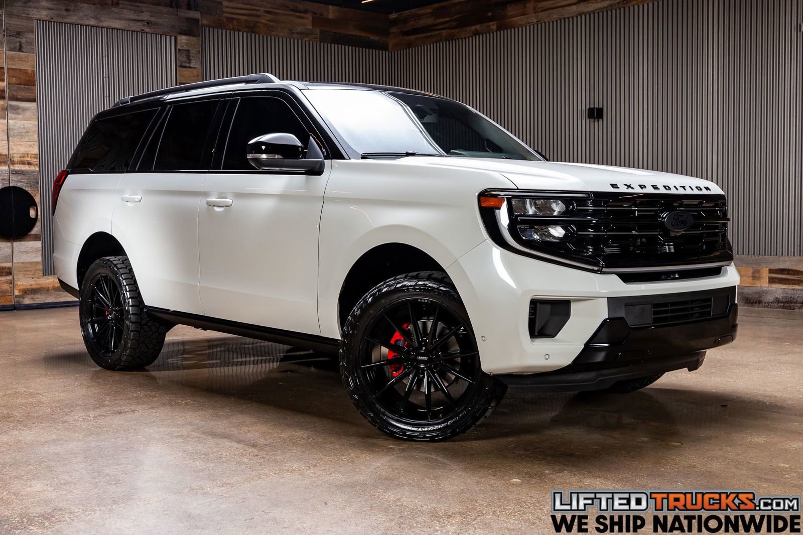 Used 2025 Ford Expedition Platinum w/ Stealth Performance Package image 1