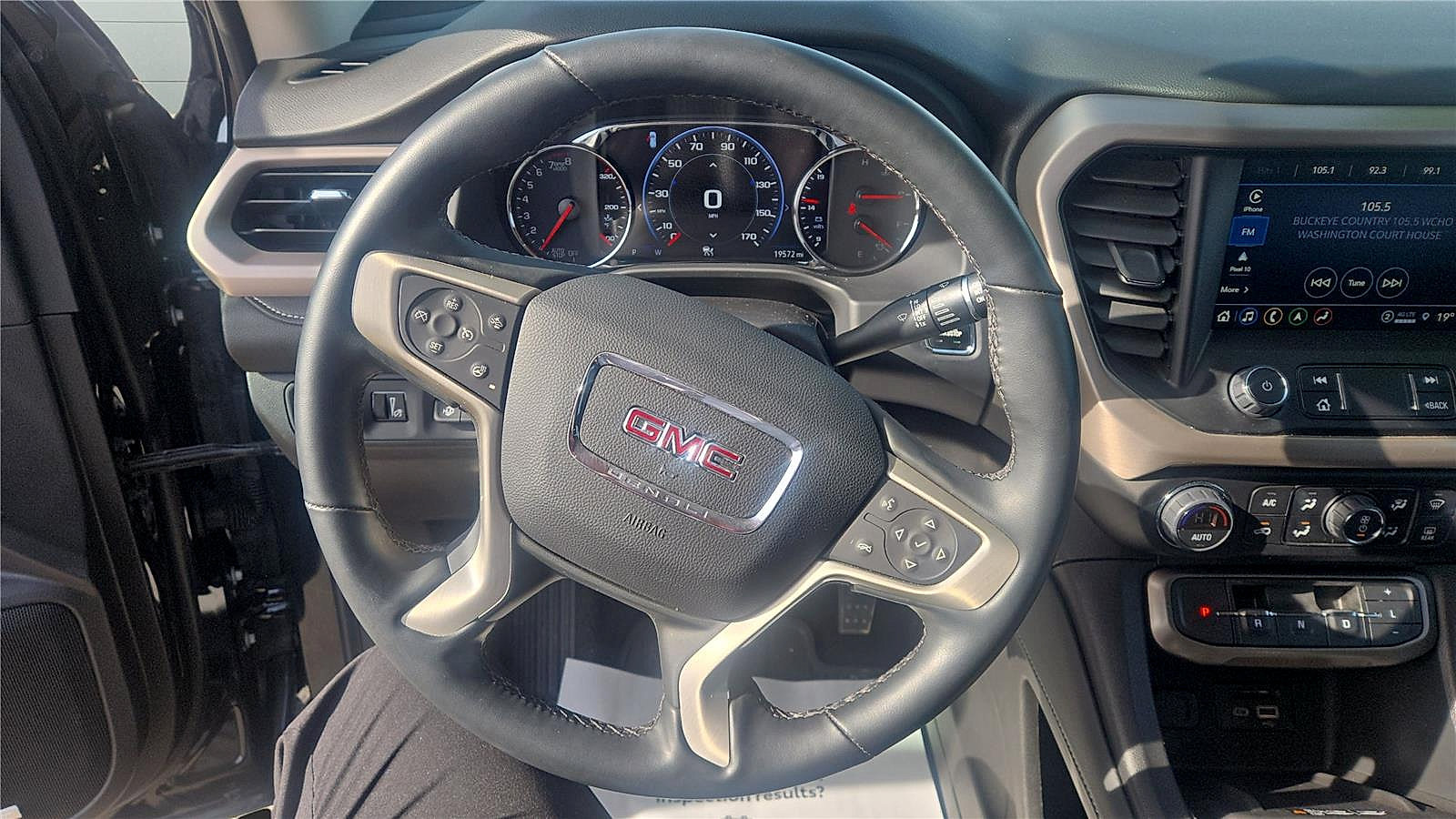 Used 2023 GMC Acadia Denali w/ Denali Ultimate Package AWD/4WD image 13