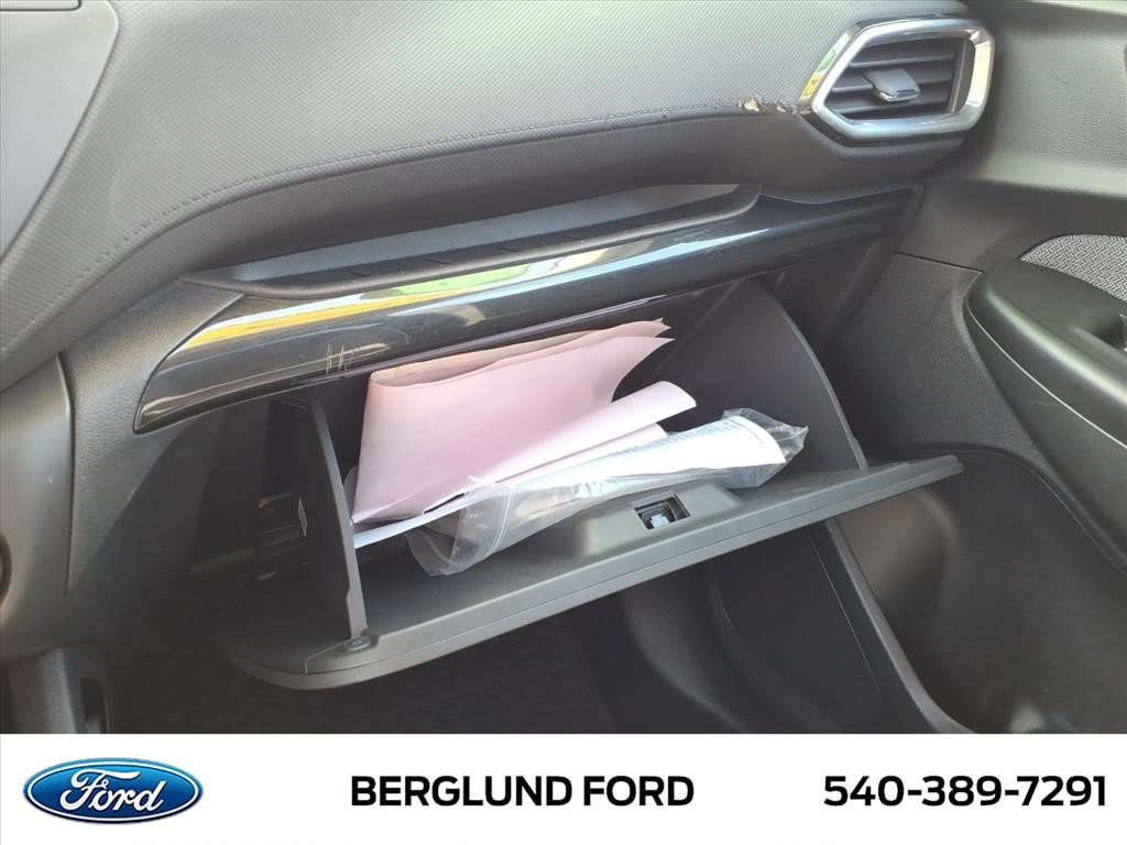 Used 2022 Chevrolet TrailBlazer LT FWD image 30