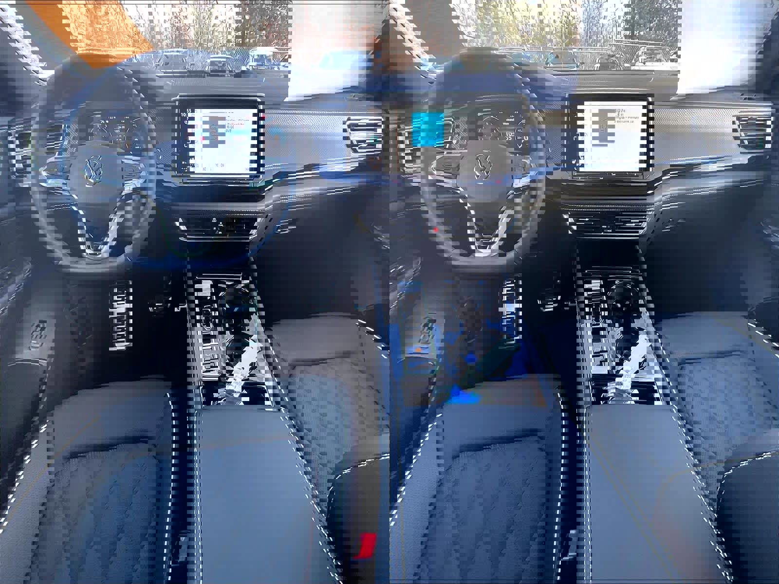 New 2026 Volkswagen Atlas Cross Sport SEL Premium R-Line image 12