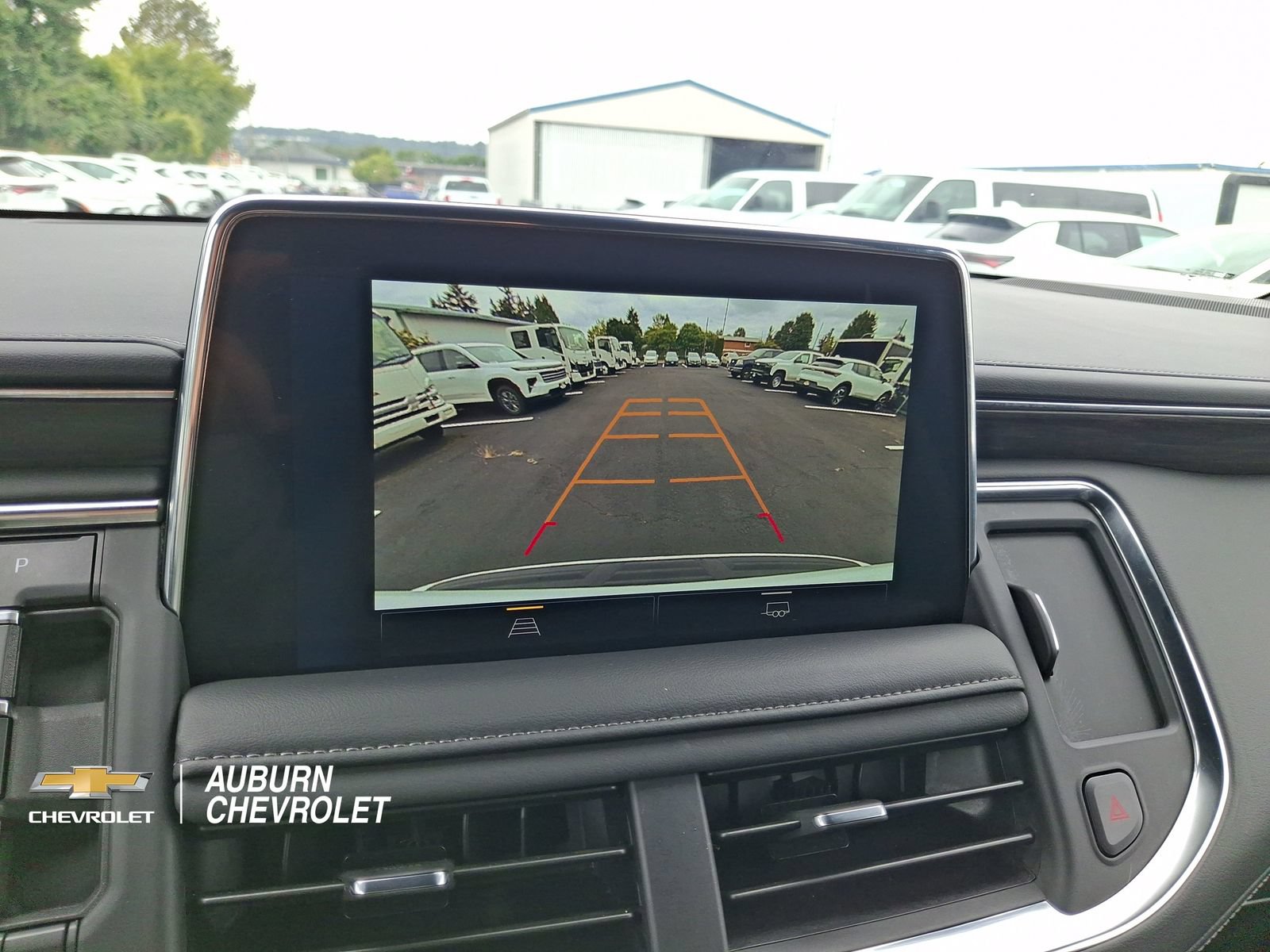 Used 2024 Chevrolet Tahoe LT AWD/4WD image 15