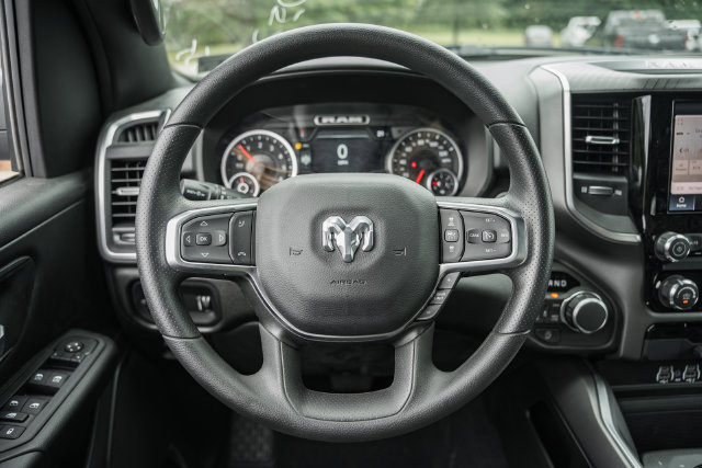 New 2026 RAM 1500 Express AWD/4WD image 39