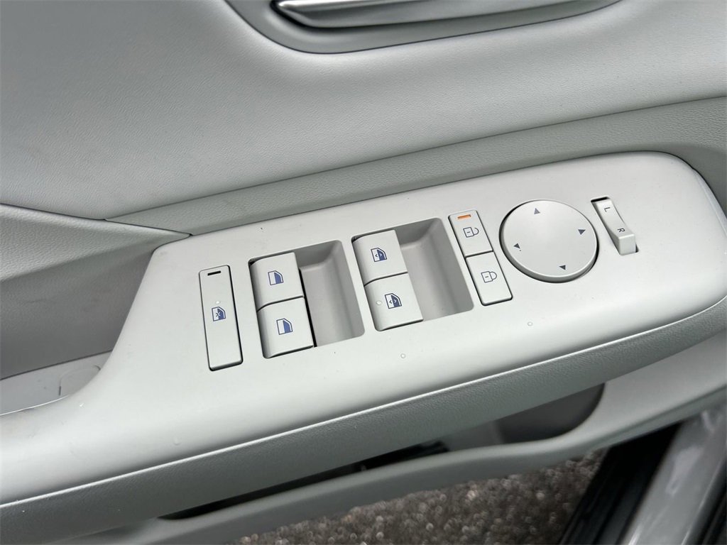 New 2026 Hyundai Kona SEL Premium image 21