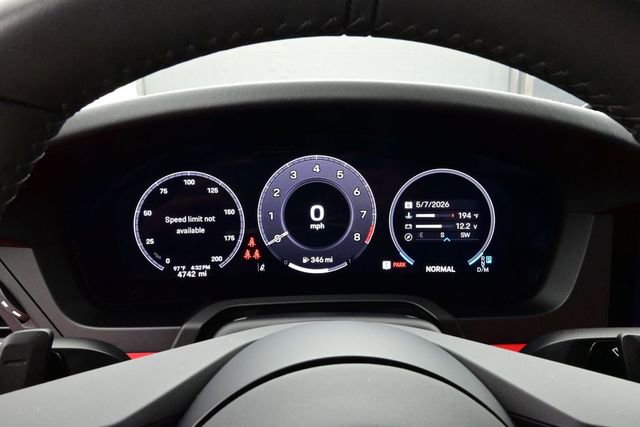 Certified 2025 Porsche 911 Carrera RWD image 9