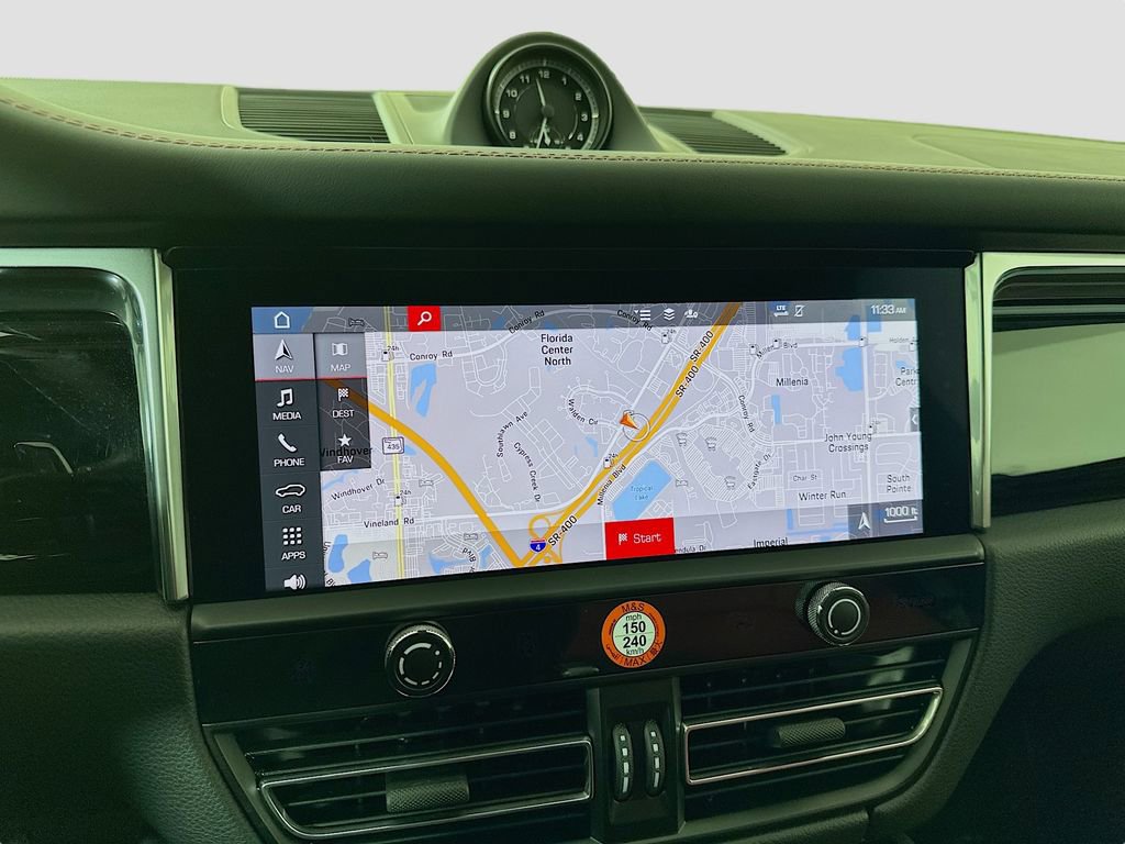 Used 2025 Porsche Macan image 16